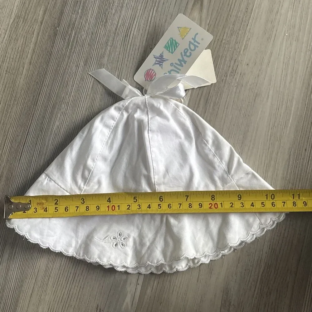 NWT Vintage Babies R Us White Cottage Bow Eyelet Bonnet Baby Hat Size 3-9 Months